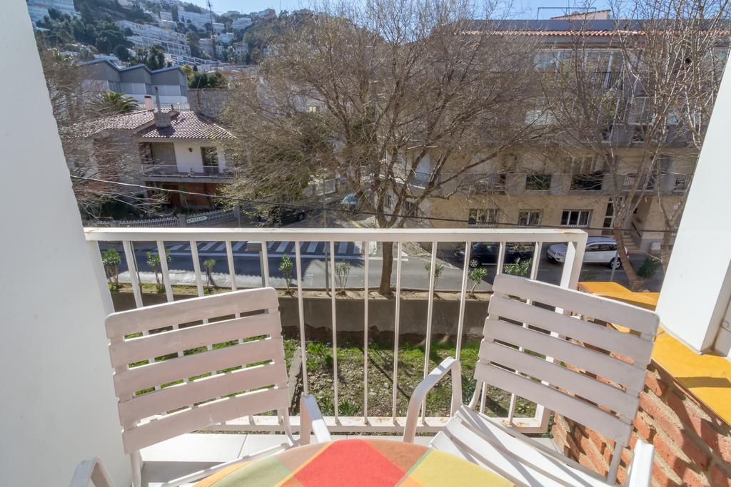 Agi Riera La Cuana Apartment Roses Room photo